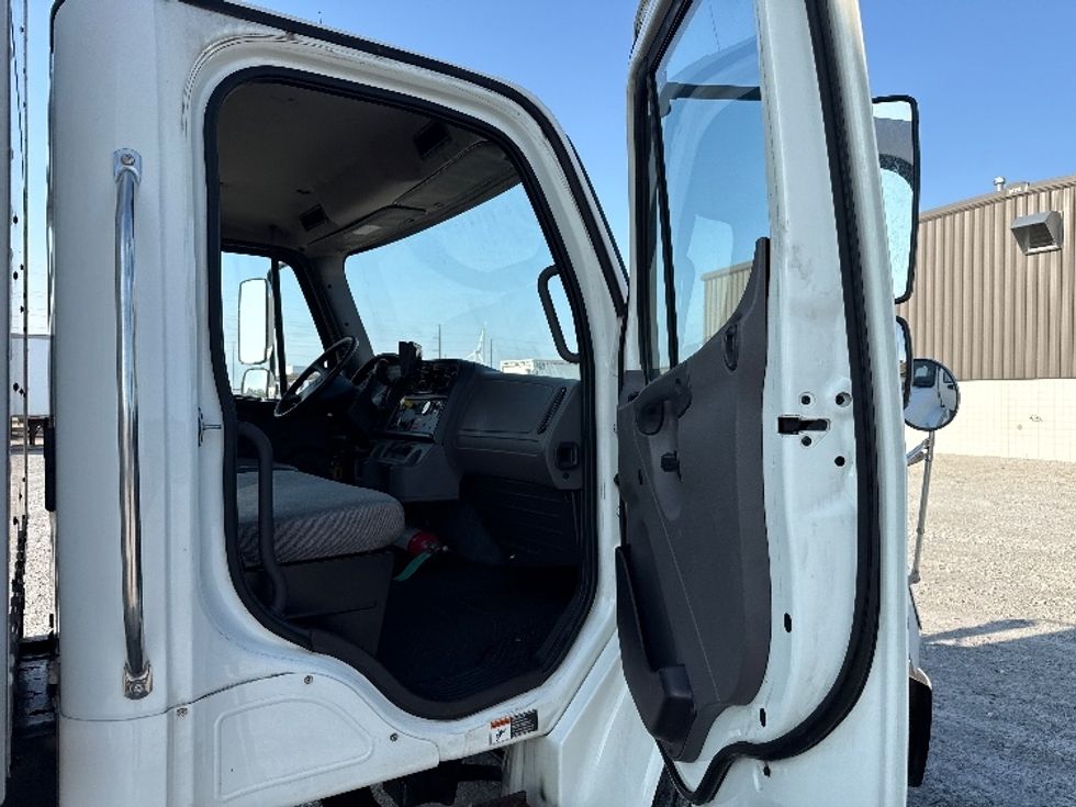 Medium Duty Box Truck-Light and Medium Duty Trucks-Freightliner-2020-M2-Middlefield-OH-310,429\n\t\tmiles-$ 32,500 - Image 20
