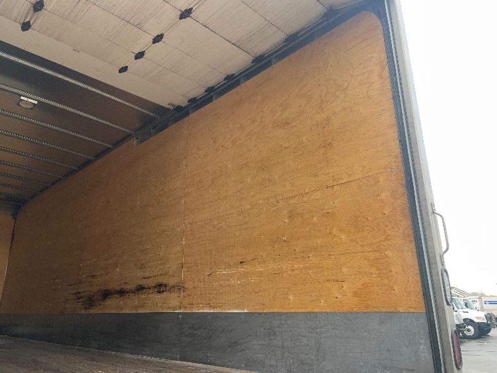 Medium Duty Box Truck-Light and Medium Duty Trucks-Freightliner-2020-M2-Middlefield-OH-35,027\n\t\tmiles-$ 68,250 - Image 11