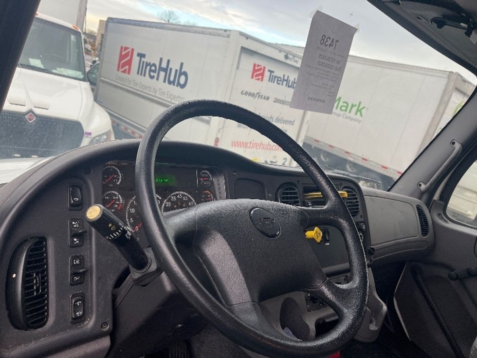 Medium Duty Box Truck-Light and Medium Duty Trucks-Freightliner-2020-M2-Middlefield-OH-35,027\n\t\tmiles-$ 68,250 - Image 16