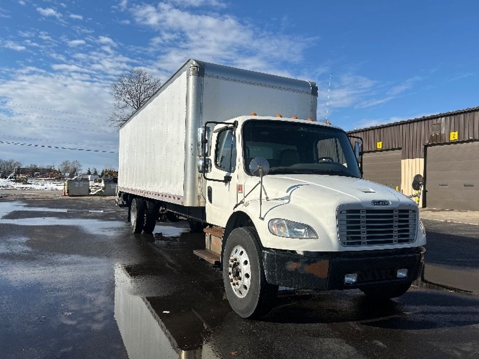 Medium Duty Box Truck-Light and Medium Duty Trucks-Freightliner-2020-M2-Middlefield-OH-372,062\n\t\tmiles-$ 23,000 - Image 1