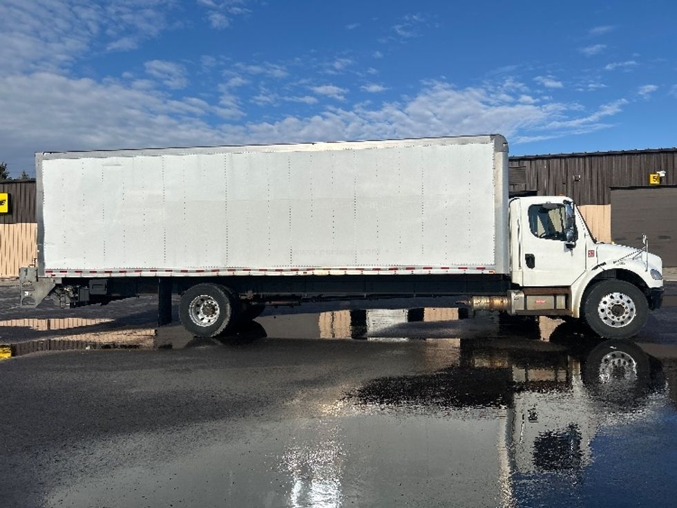 Medium Duty Box Truck-Light and Medium Duty Trucks-Freightliner-2020-M2-Middlefield-OH-372,062\n\t\tmiles-$ 23,000 - Image 15