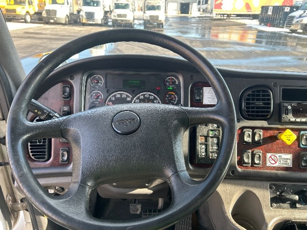 Medium Duty Box Truck-Light and Medium Duty Trucks-Freightliner-2020-M2-Middlefield-OH-372,062\n\t\tmiles-$ 23,000 - Image 17