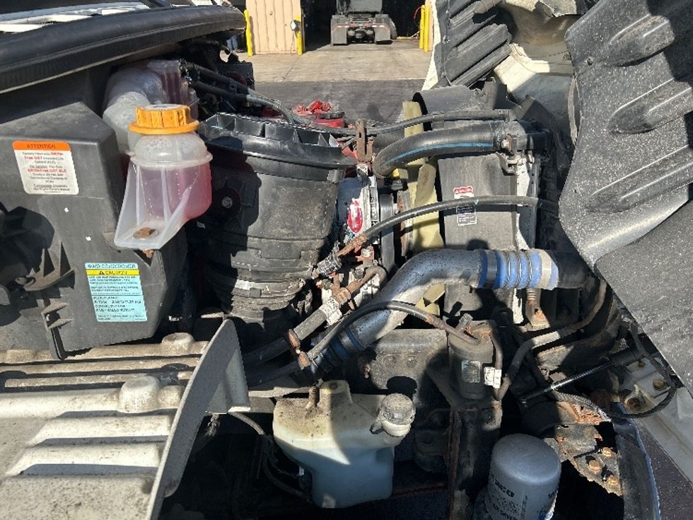 Medium Duty Box Truck-Light and Medium Duty Trucks-Freightliner-2020-M2-Middlefield-OH-372,062\n\t\tmiles-$ 23,000 - Image 23