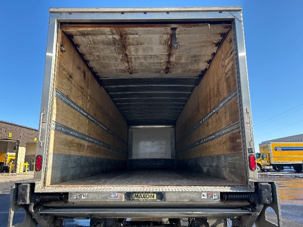 Medium Duty Box Truck-Light and Medium Duty Trucks-Freightliner-2020-M2-Middlefield-OH-372,062\n\t\tmiles-$ 23,000 - Image 8