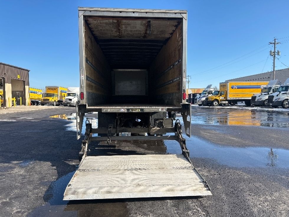 Medium Duty Box Truck-Light and Medium Duty Trucks-Freightliner-2020-M2-Middlefield-OH-372,062\n\t\tmiles-$ 23,000 - Image 9