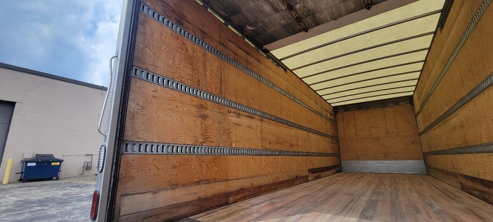 Medium Duty Box Truck-Light and Medium Duty Trucks-Freightliner-2020-M2-Middlefield-OH-381,490\n\t\tmiles-$ 23,000 - Image 10