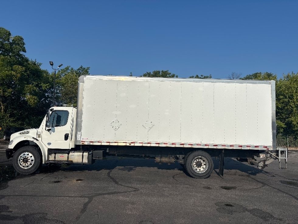 Medium Duty Box Truck-Light and Medium Duty Trucks-Freightliner-2020-M2-Middlefield-OH-58,558\n\t\tmiles-$ 64,750 - Image 4