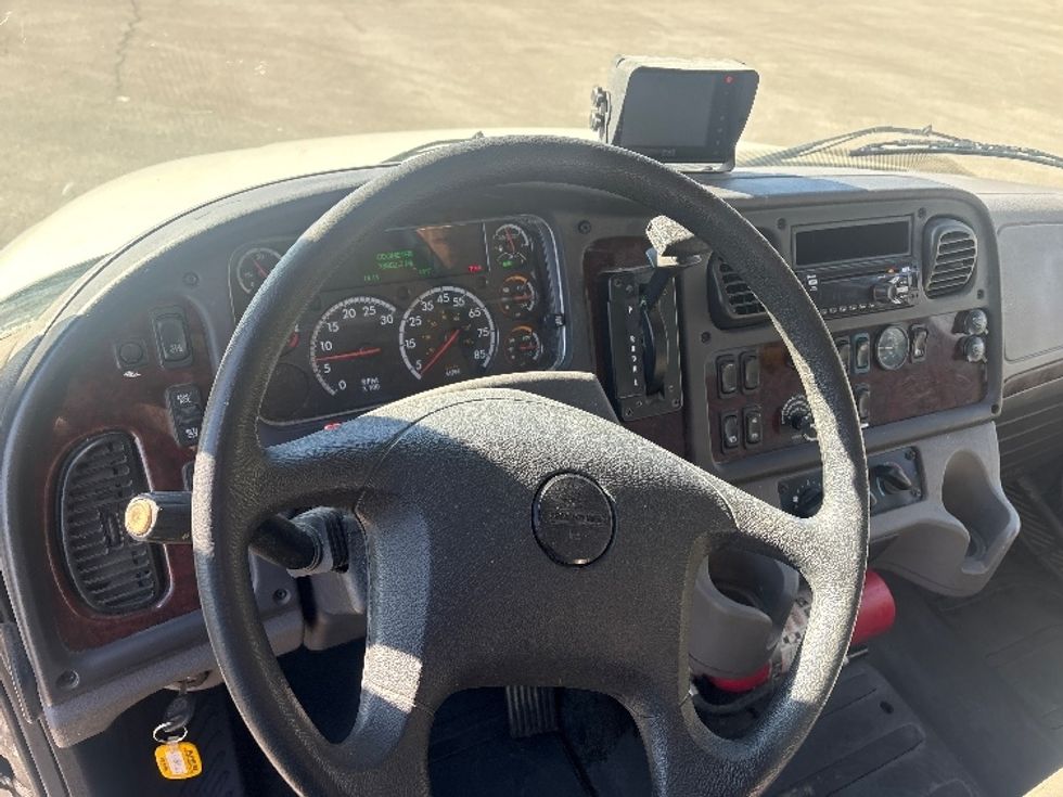 Medium Duty Box Truck-Light and Medium Duty Trucks-Freightliner-2020-M2-Middlefield-OH-78,881\n\t\tmiles-$ 61,500 - Image 17