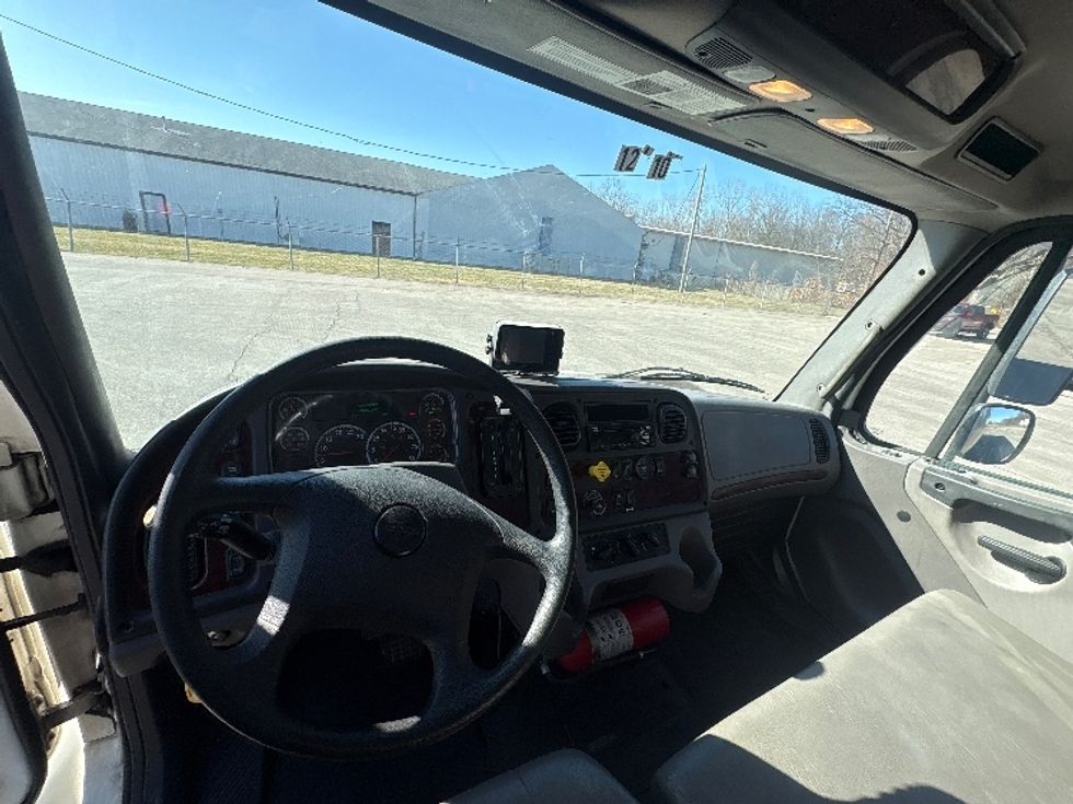 Medium Duty Box Truck-Light and Medium Duty Trucks-Freightliner-2020-M2-Middlefield-OH-78,881\n\t\tmiles-$ 61,500 - Image 18