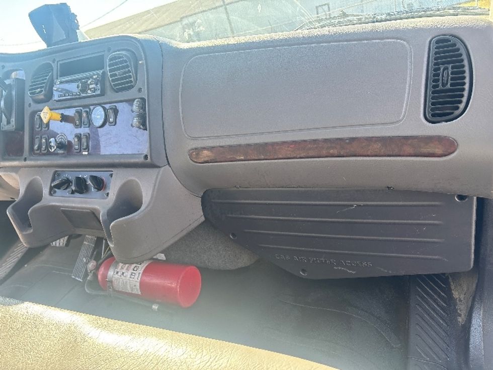 Medium Duty Box Truck-Light and Medium Duty Trucks-Freightliner-2020-M2-Middlefield-OH-78,881\n\t\tmiles-$ 61,500 - Image 21