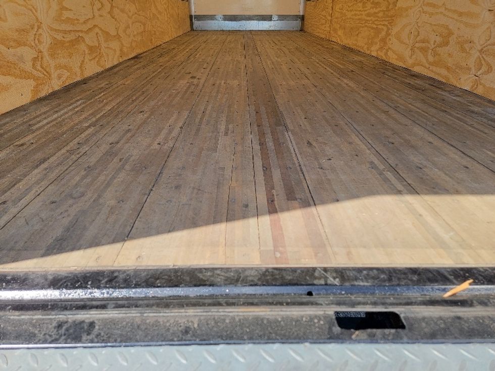 Medium Duty Box Truck-Light and Medium Duty Trucks-Freightliner-2020-M2-Milford-DE-233,888\n\t\tmiles-$ 39,500 - Image 10