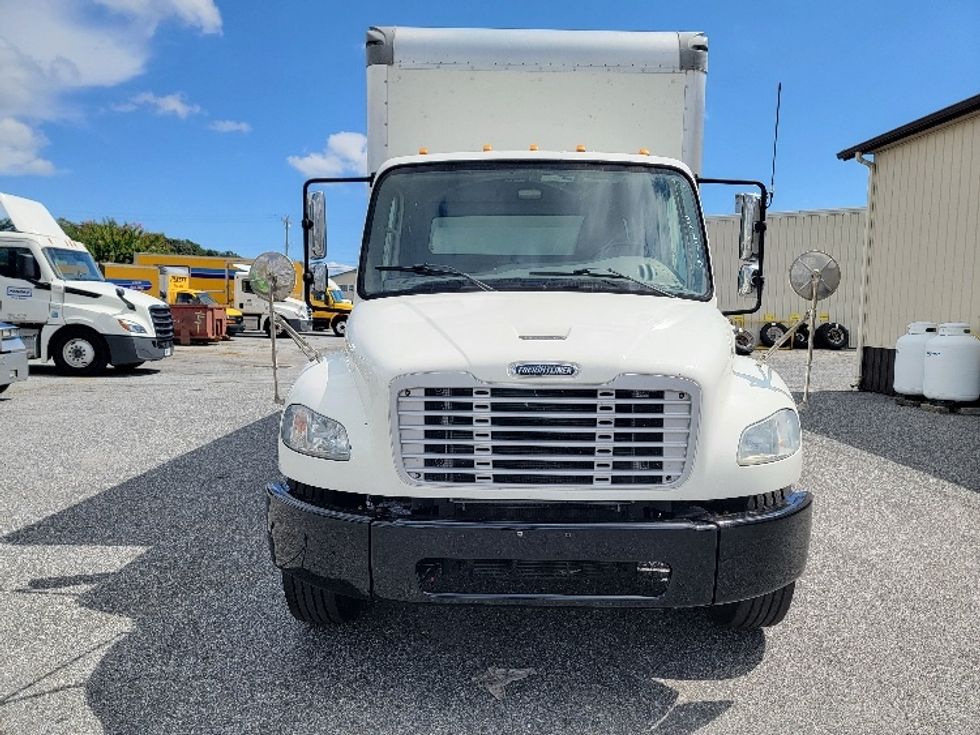 Medium Duty Box Truck-Light and Medium Duty Trucks-Freightliner-2020-M2-Milford-DE-233,888\n\t\tmiles-$ 39,500 - Image 2