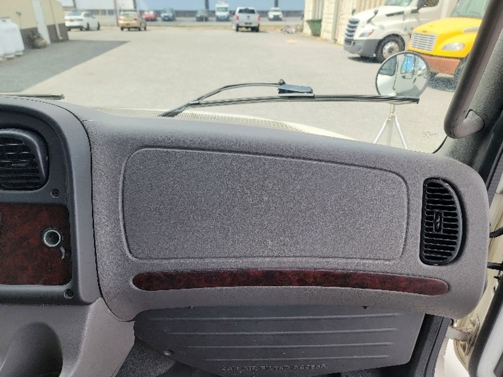 Medium Duty Box Truck-Light and Medium Duty Trucks-Freightliner-2020-M2-Milford-DE-233,888\n\t\tmiles-$ 39,500 - Image 21