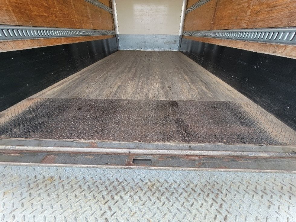 Medium Duty Box Truck-Light and Medium Duty Trucks-Freightliner-2020-M2-Milford-DE-28,091\n\t\tmiles-$ 55,500 - Image 10