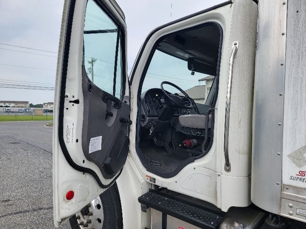 Medium Duty Box Truck-Light and Medium Duty Trucks-Freightliner-2020-M2-Milford-DE-28,091\n\t\tmiles-$ 55,500 - Image 16