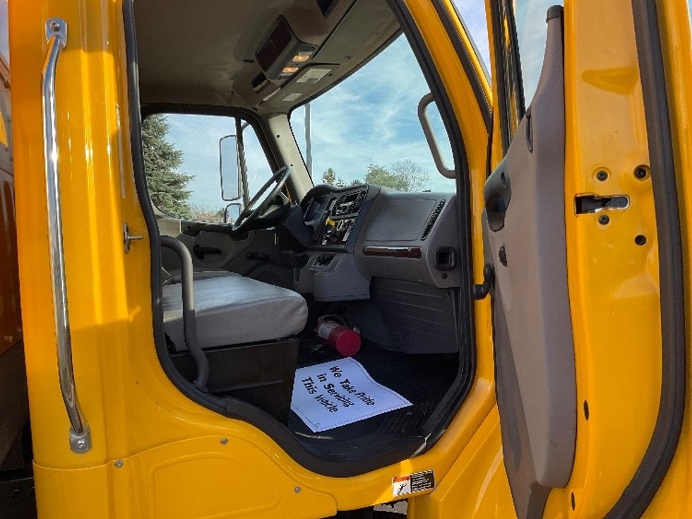 Medium Duty Box Truck-Light and Medium Duty Trucks-Freightliner-2020-M2-Milwaukee-WI-145,190\n\t\tmiles-$ 50,500 - Image 20