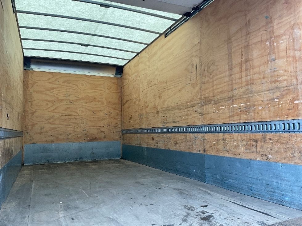 Medium Duty Box Truck-Light and Medium Duty Trucks-Freightliner-2020-M2-Mississauga-ON-112,984\n\t\tkm-$ 79,500 - Image 12