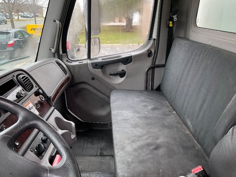 Medium Duty Box Truck-Light and Medium Duty Trucks-Freightliner-2020-M2-Mississauga-ON-112,984\n\t\tkm-$ 79,500 - Image 19