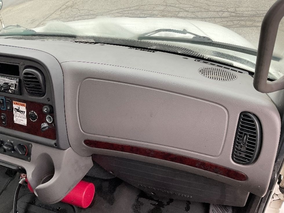 Medium Duty Box Truck-Light and Medium Duty Trucks-Freightliner-2020-M2-Mississauga-ON-112,984\n\t\tkm-$ 79,500 - Image 21