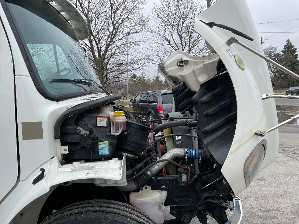 Medium Duty Box Truck-Light and Medium Duty Trucks-Freightliner-2020-M2-Mississauga-ON-112,984\n\t\tkm-$ 79,500 - Image 24