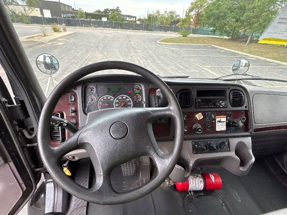Medium Duty Box Truck-Light and Medium Duty Trucks-Freightliner-2020-M2-Mississauga-ON-157,766\n\t\tkm-$ 68,000 - Image 18