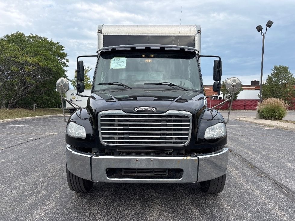 Medium Duty Box Truck-Light and Medium Duty Trucks-Freightliner-2020-M2-Mississauga-ON-157,766\n\t\tkm-$ 68,000 - Image 2
