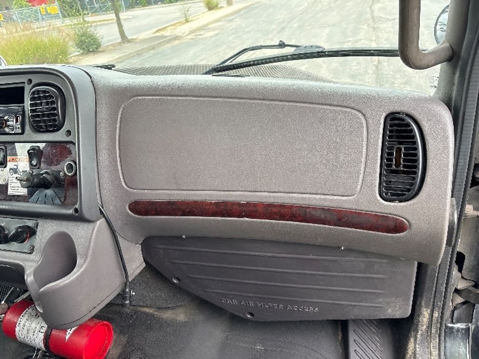 Medium Duty Box Truck-Light and Medium Duty Trucks-Freightliner-2020-M2-Mississauga-ON-157,766\n\t\tkm-$ 68,000 - Image 21