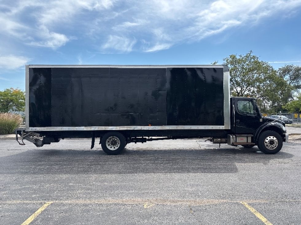 Medium Duty Box Truck-Light and Medium Duty Trucks-Freightliner-2020-M2-Mississauga-ON-161,165\n\t\tkm-$ 74,000 - Image 15