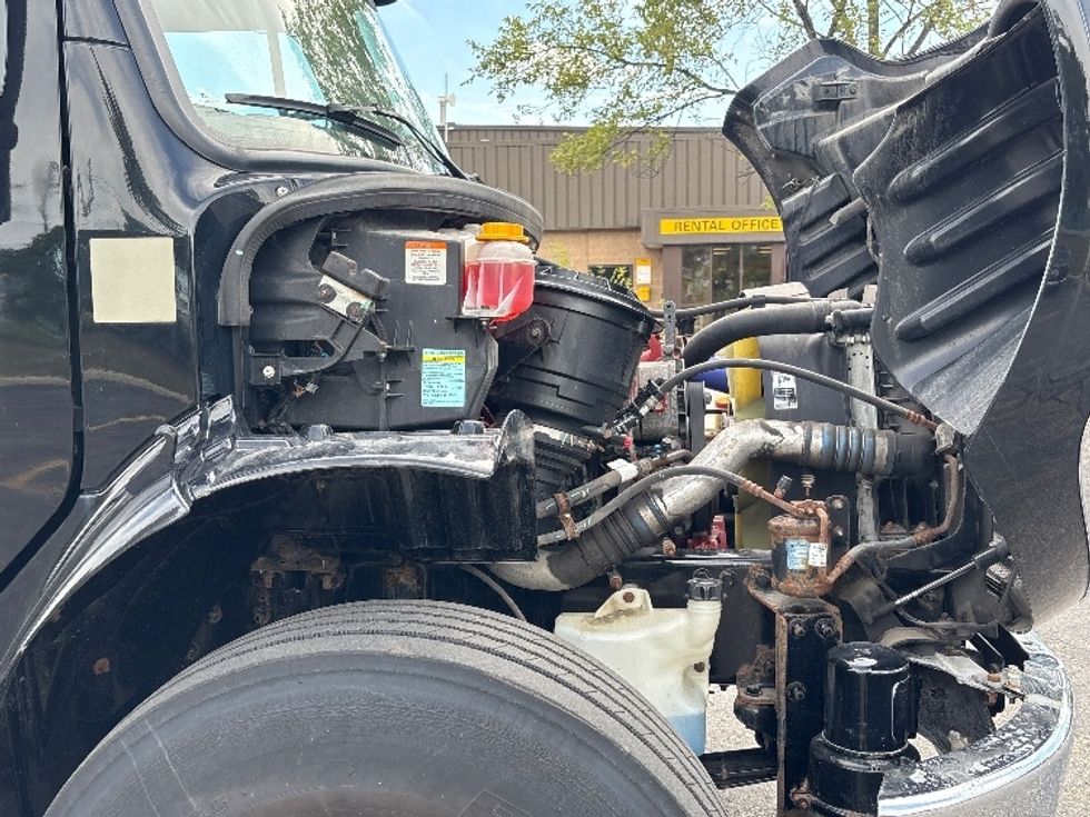 Medium Duty Box Truck-Light and Medium Duty Trucks-Freightliner-2020-M2-Mississauga-ON-161,165\n\t\tkm-$ 74,000 - Image 23