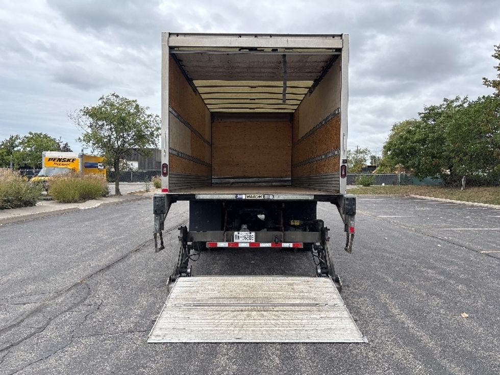 Medium Duty Box Truck-Light and Medium Duty Trucks-Freightliner-2020-M2-Mississauga-ON-161,588\n\t\tkm-$ 67,750 - Image 9