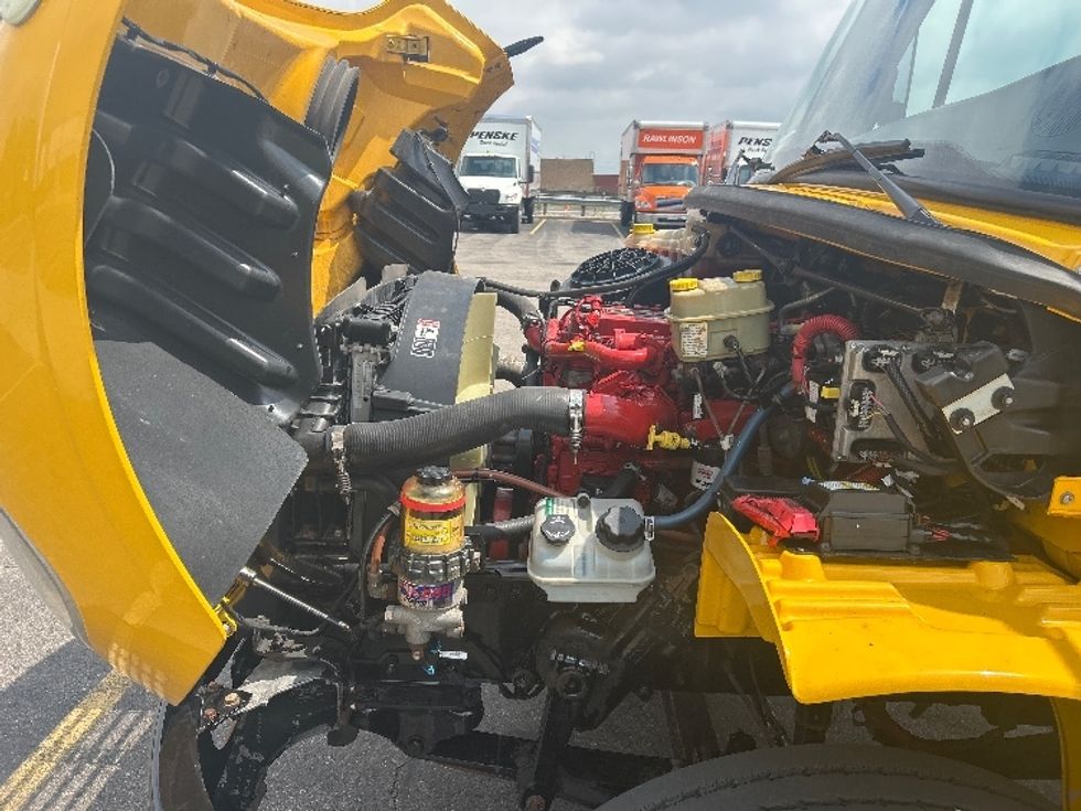 Medium Duty Box Truck-Light and Medium Duty Trucks-Freightliner-2020-M2-Mississauga-ON-211,282\n\t\tkm-$ 69,000 - Image 24