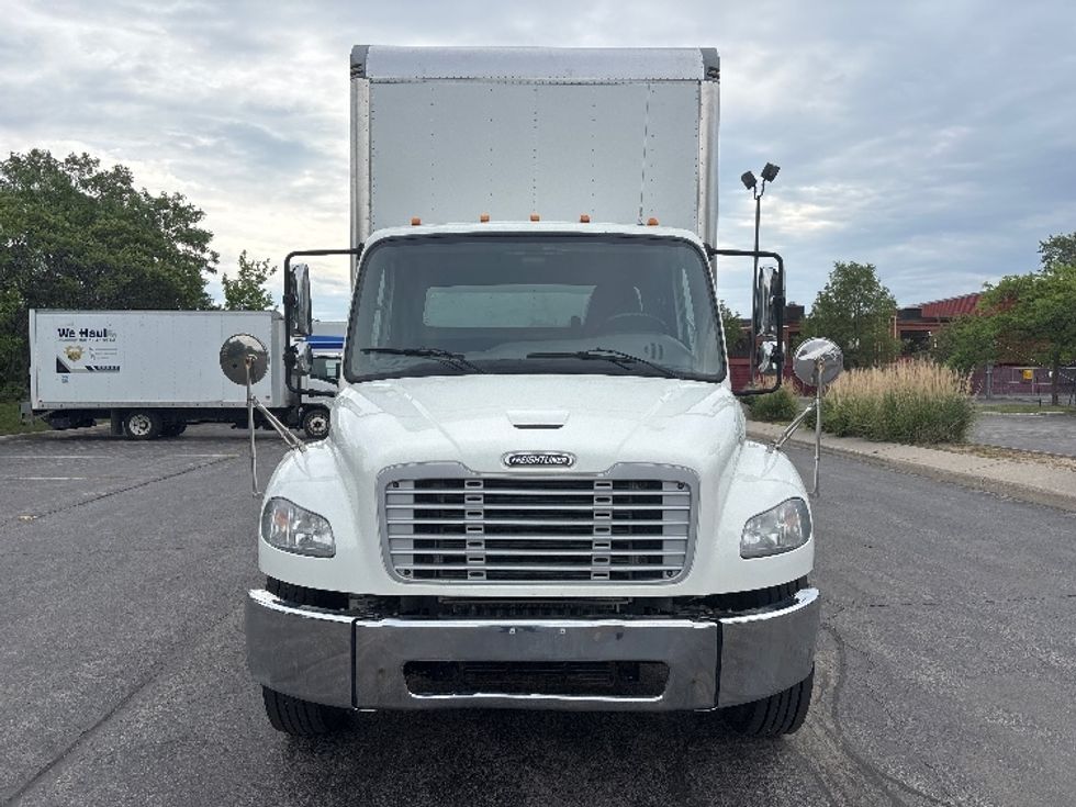 Medium Duty Box Truck-Light and Medium Duty Trucks-Freightliner-2020-M2-Mississauga-ON-214,425\n\t\tkm-$ 67,500 - Image 2