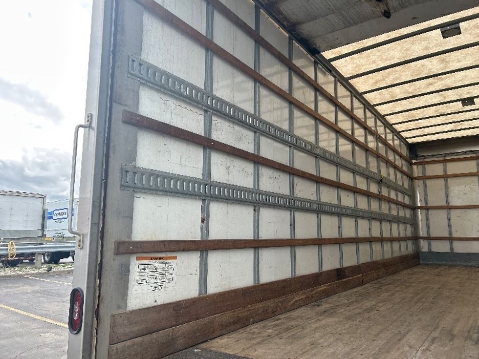 Medium Duty Box Truck-Light and Medium Duty Trucks-Freightliner-2020-M2-Mississauga-ON-234,798\n\t\tkm-$ 64,500 - Image 11