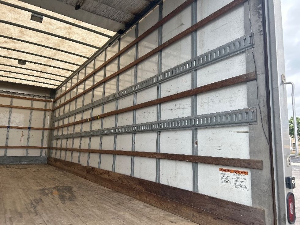 Medium Duty Box Truck-Light and Medium Duty Trucks-Freightliner-2020-M2-Mississauga-ON-234,798\n\t\tkm-$ 64,500 - Image 12