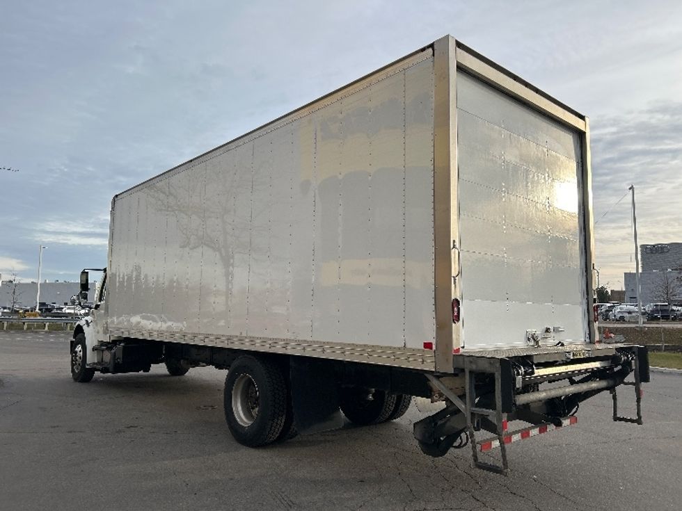 Medium Duty Box Truck-Light and Medium Duty Trucks-Freightliner-2020-M2-Mississauga-ON-235,779\n\t\tkm-$ 74,000 - Image 6