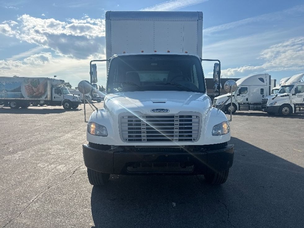 2020 Freightliner M2 106 Medium Duty photo 2