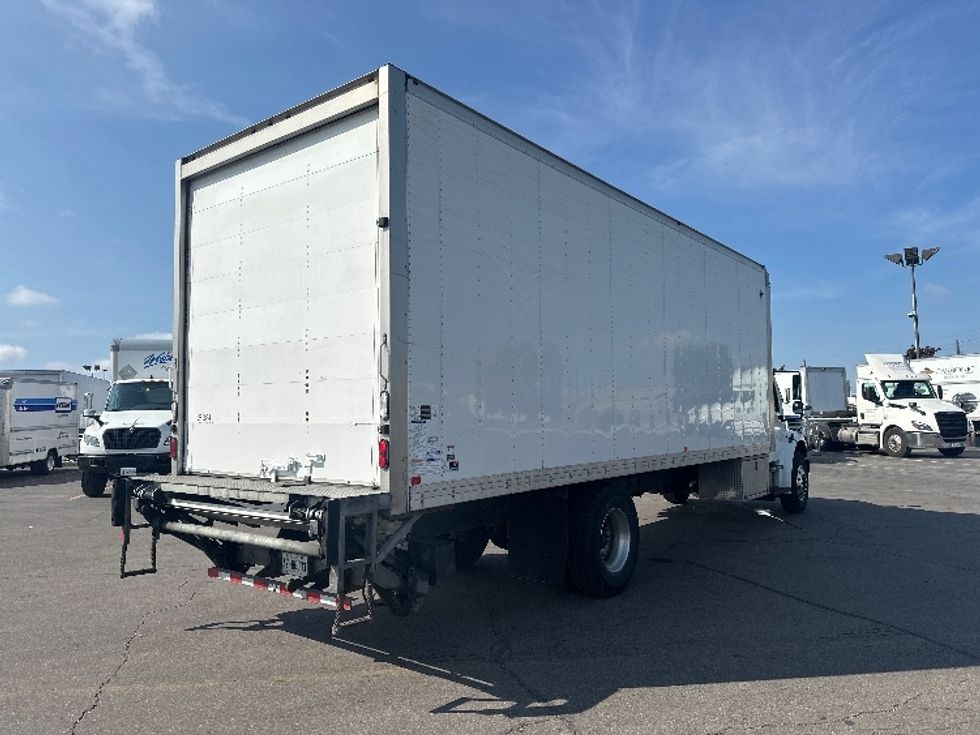 Medium Duty Box Truck-Light and Medium Duty Trucks-Freightliner-2020-M2-Mississauga-ON-354,082\n\t\tkm-$ 52,750 - Image 14