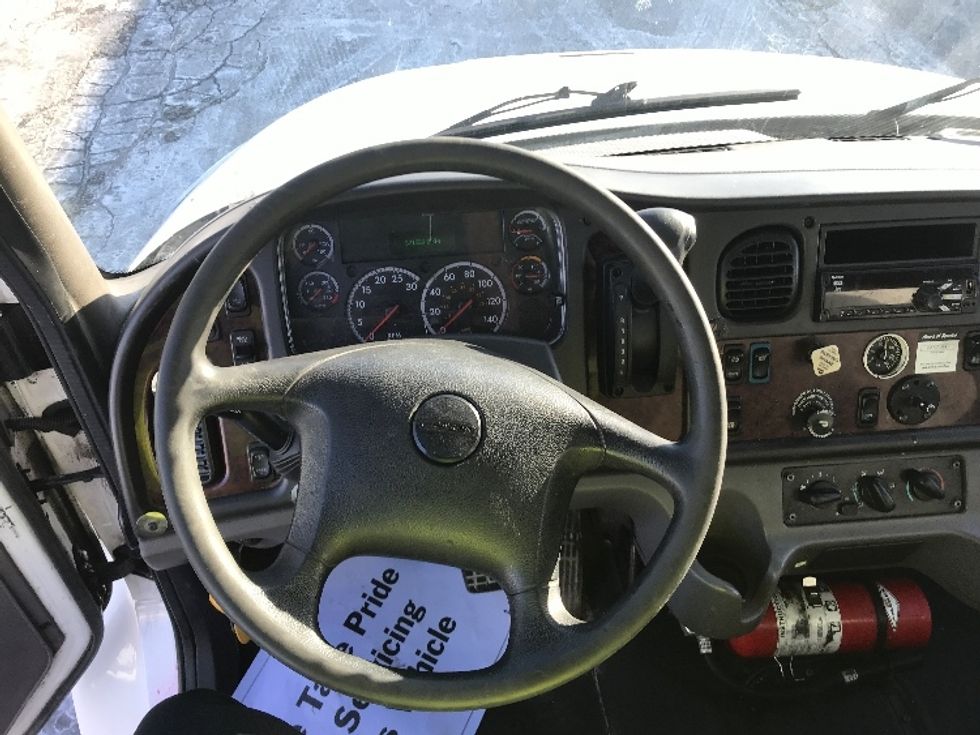 Medium Duty Box Truck-Light and Medium Duty Trucks-Freightliner-2020-M2-Mississauga-ON-368,632\n\t\tkm-$ 59,000 - Image 18