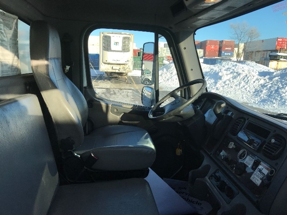 Medium Duty Box Truck-Light and Medium Duty Trucks-Freightliner-2020-M2-Mississauga-ON-368,632\n\t\tkm-$ 59,000 - Image 23