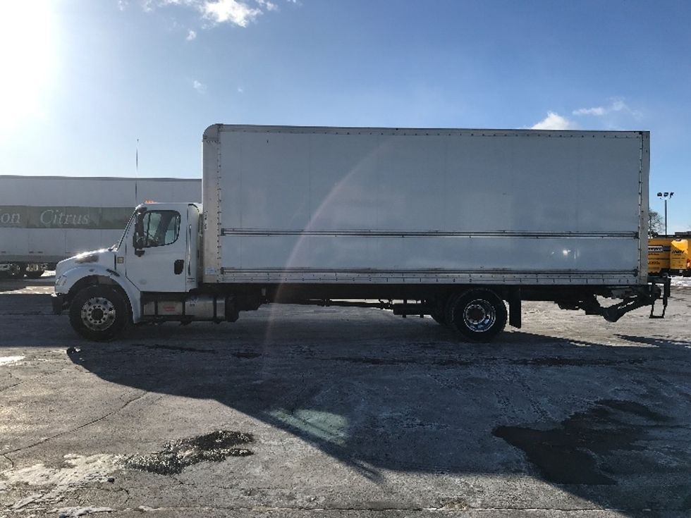 Medium Duty Box Truck-Light and Medium Duty Trucks-Freightliner-2020-M2-Mississauga-ON-368,632\n\t\tkm-$ 59,000 - Image 4