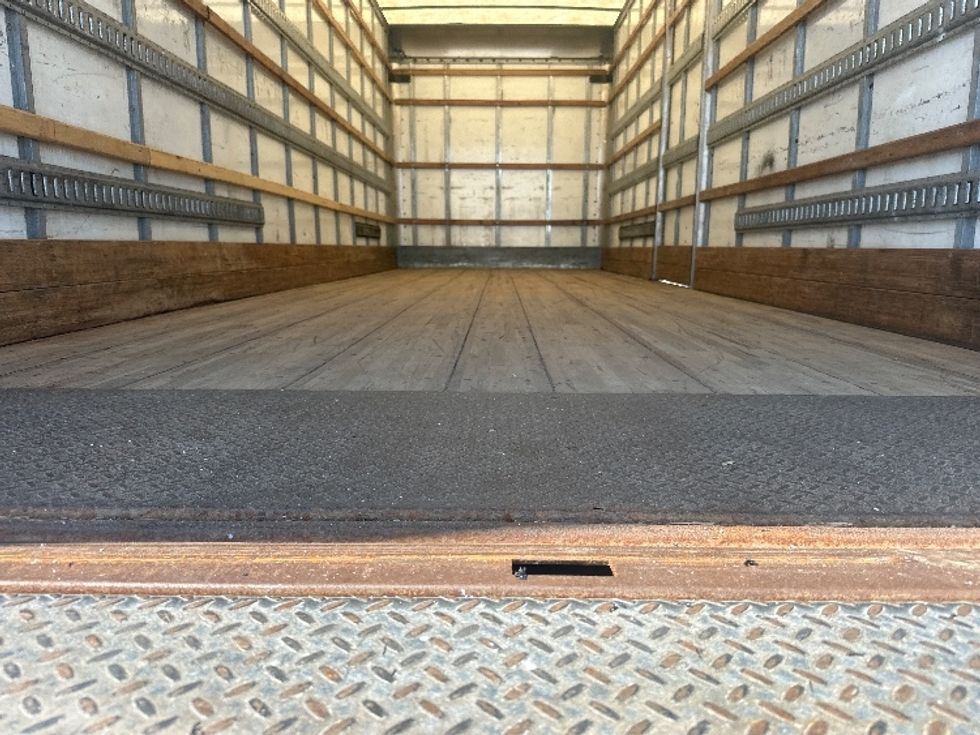 Medium Duty Box Truck-Light and Medium Duty Trucks-Freightliner-2020-M2-Mississauga-ON-389,624\n\t\tkm-$ 41,750 - Image 10