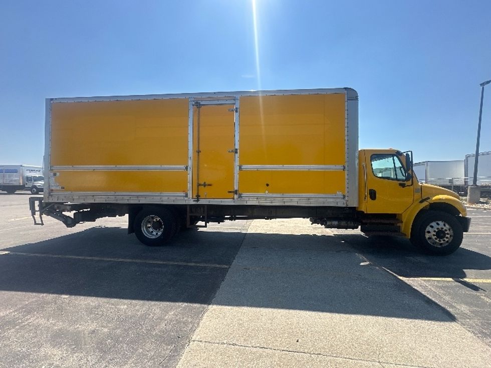 Medium Duty Box Truck-Light and Medium Duty Trucks-Freightliner-2020-M2-Mississauga-ON-389,624\n\t\tkm-$ 41,750 - Image 15