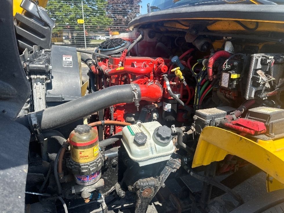 Medium Duty Box Truck-Light and Medium Duty Trucks-Freightliner-2020-M2-Mississauga-ON-389,624\n\t\tkm-$ 41,750 - Image 24