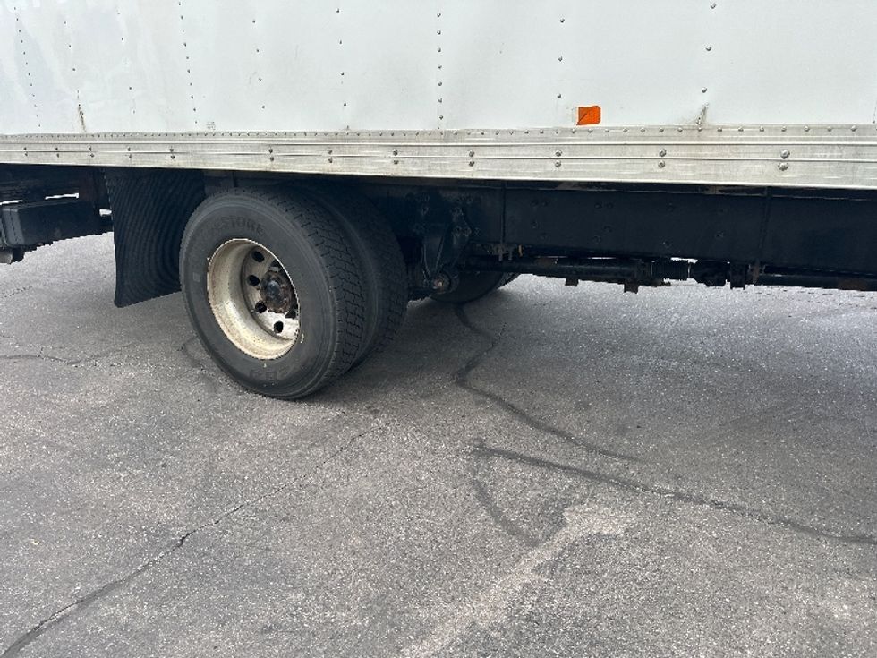 Medium Duty Box Truck-Light and Medium Duty Trucks-Freightliner-2020-M2-Mississauga-ON-393,446\n\t\tkm-$ 42,500 - Image 14