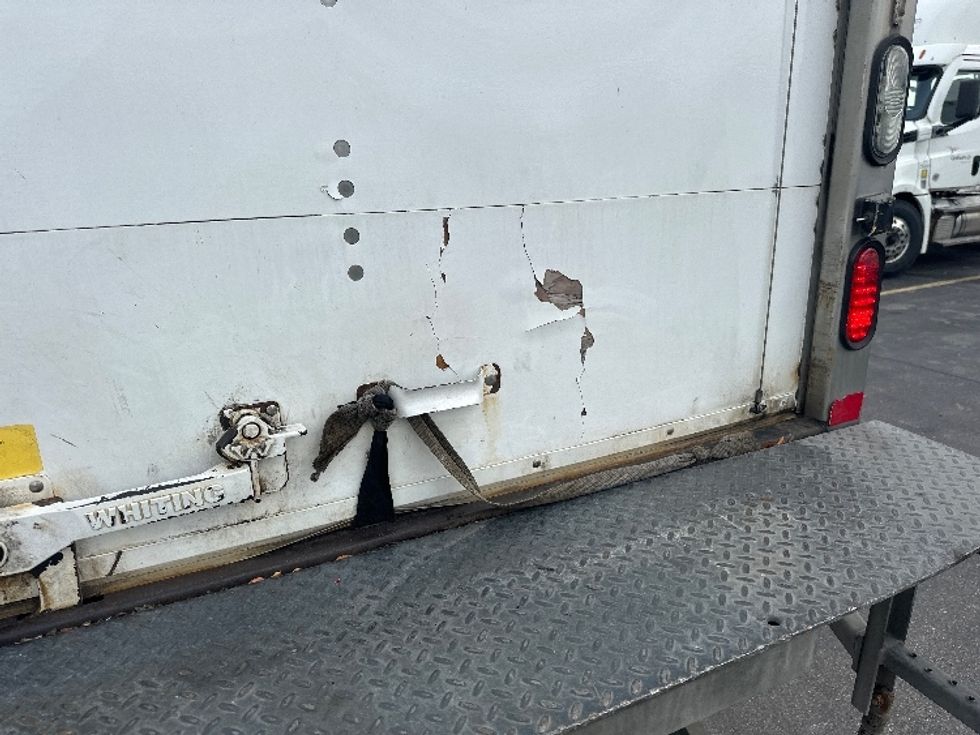 Medium Duty Box Truck-Light and Medium Duty Trucks-Freightliner-2020-M2-Mississauga-ON-393,446\n\t\tkm-$ 42,500 - Image 27