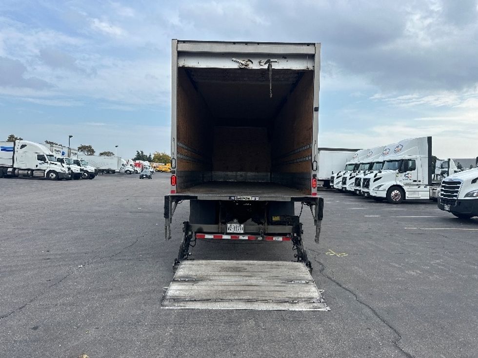 Medium Duty Box Truck-Light and Medium Duty Trucks-Freightliner-2020-M2-Mississauga-ON-393,446\n\t\tkm-$ 42,500 - Image 9