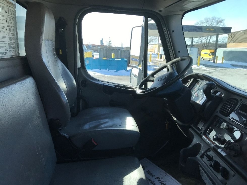 Medium Duty Box Truck-Light and Medium Duty Trucks-Freightliner-2020-M2-Mississauga-ON-485,077\n\t\tkm-$ 43,500 - Image 19