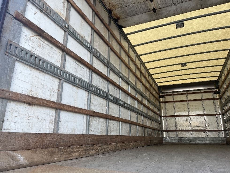 Medium Duty Box Truck-Light and Medium Duty Trucks-Freightliner-2020-M2-Mississauga-ON-518,936\n\t\tkm-$ 37,500 - Image 11