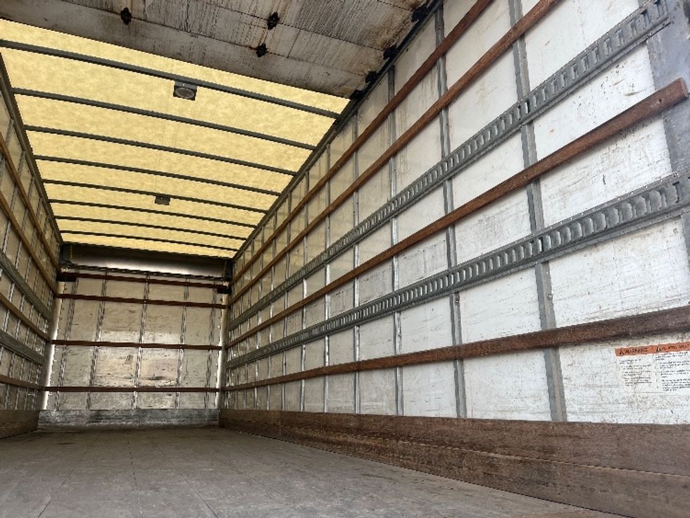 Medium Duty Box Truck-Light and Medium Duty Trucks-Freightliner-2020-M2-Mississauga-ON-518,936\n\t\tkm-$ 37,500 - Image 12