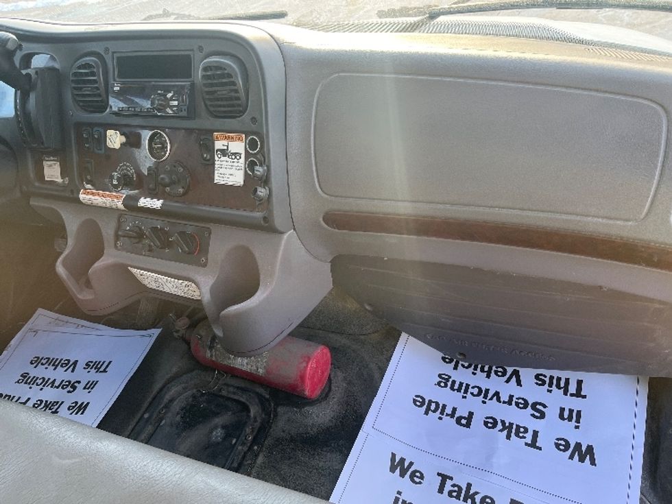 Medium Duty Box Truck-Light and Medium Duty Trucks-Freightliner-2020-M2-Mississauga-ON-518,936\n\t\tkm-$ 37,500 - Image 21